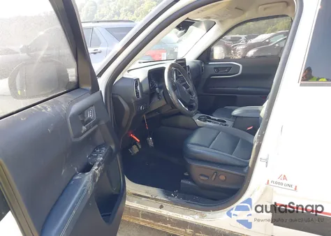 2021 Ford Bronco Sport Outer Banks z USA, uszkodzony, nr VIN 3FMCR9C68MRA95853